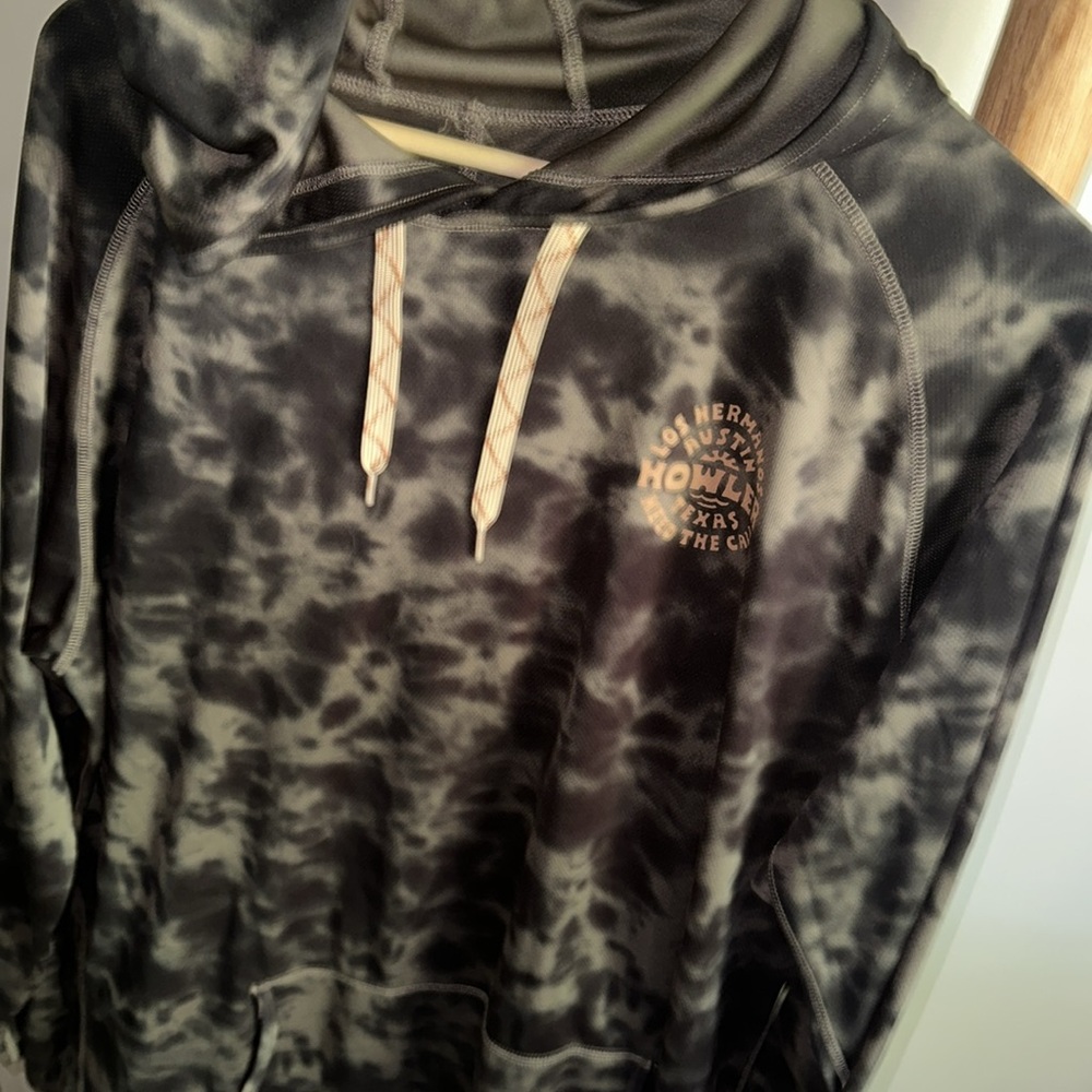 Howler Bros Light Weight Pullover Performance Hoo… - image 3